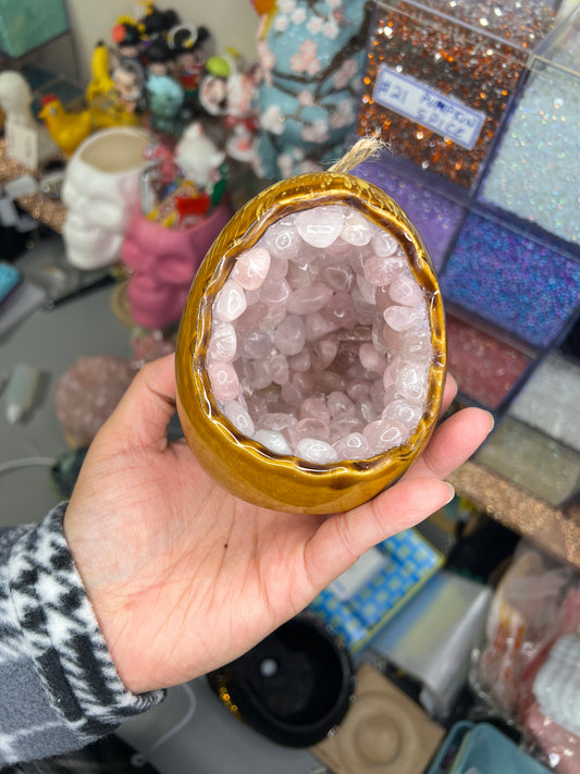 Rose quartz light stand