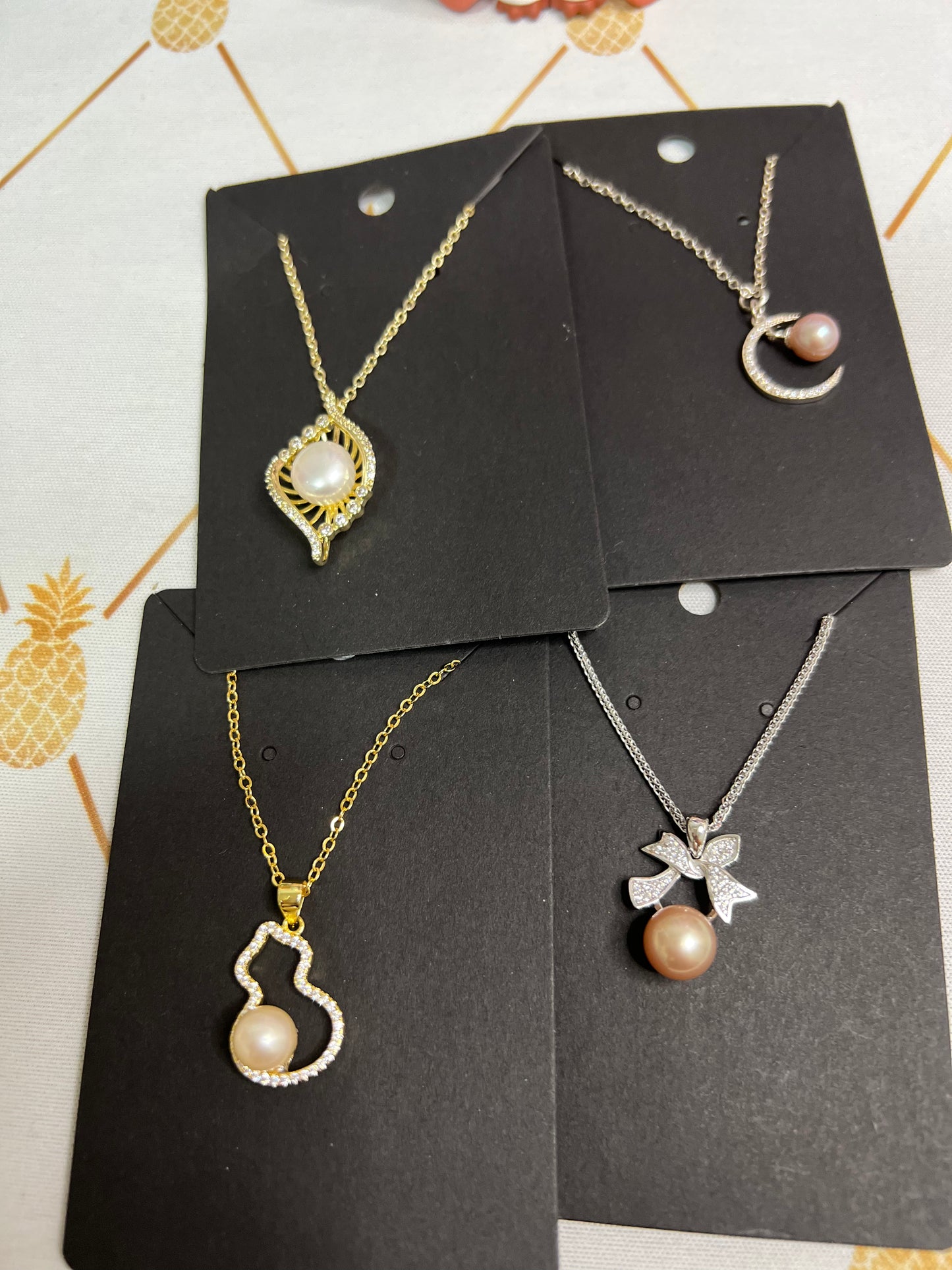 Pendant necklace